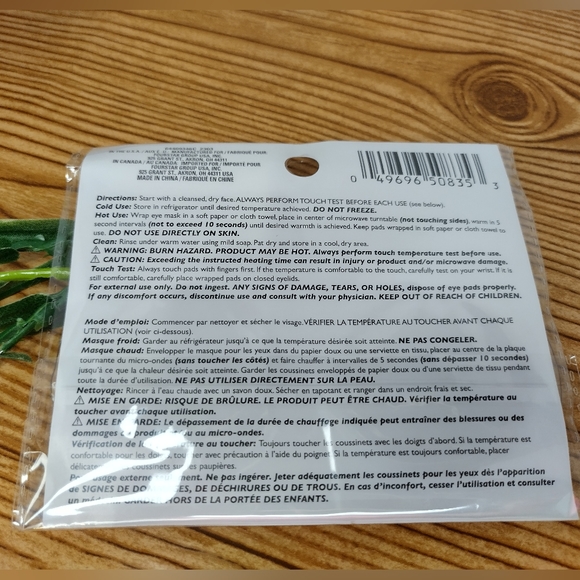 Kendall And Kylie Makeup Brush Case Bonus Cheetah Hot And Cold Eye Pads - Picture 6 of 15